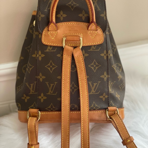 💕Louis Vuitton Mini Montsouris - Picture 12 of 15